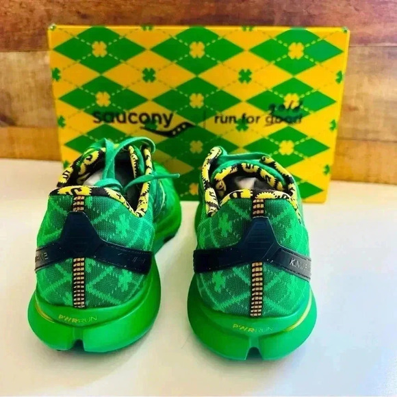 NIB Rare Men’s Limited Edition Shamrock Saucony
Kinvara 12 Sneakers main image 8